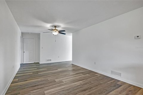 Villa ou maison à vendre à Orlando, Floride: 4 chambres, 202.71 m2 № 2415521 - photo 7