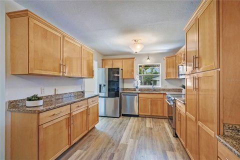 Villa ou maison à vendre à Orlando, Floride: 4 chambres, 202.71 m2 № 2415521 - photo 10