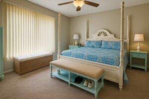 House in Sebastian, Florida 3 bedrooms, 147.25 sq.m. № 2084100 - photo 3