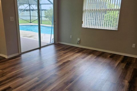 House in Sebastian, Florida 3 bedrooms, 147.25 sq.m. № 2084100 - photo 12