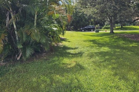 House in Sebastian, Florida 3 bedrooms, 147.25 sq.m. № 2084100 - photo 25