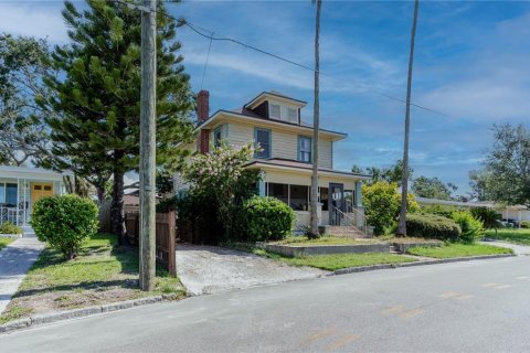 Casa en venta en Tampa, Florida, 5 dormitorios, 146.41 m2 № 1838386 - foto 5