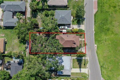 Casa en venta en Tampa, Florida, 5 dormitorios, 146.41 m2 № 1838386 - foto 8