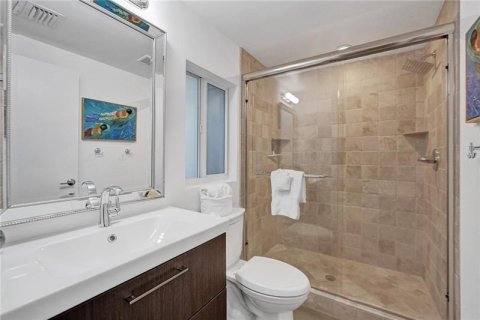 Casa en alquiler en Fort Lauderdale, Florida, 4 dormitorios, 218.13 m2 № 1210231 - foto 1