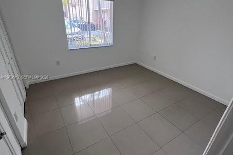 Condominio en alquiler en Hialeah, Florida, 2 dormitorios, 92.72 m2 № 2031278 - foto 7