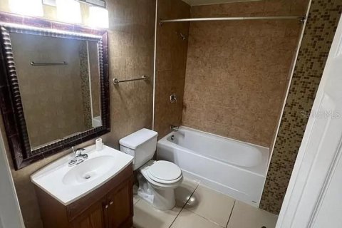 Villa ou maison à louer à Tampa, Floride: 4 chambres, 309.83 m2 № 2119411 - photo 6