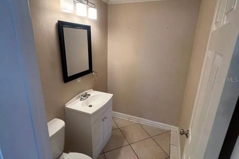 Villa ou maison à louer à Tampa, Floride: 4 chambres, 309.83 m2 № 2119411 - photo 9