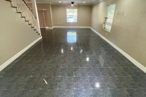 Villa ou maison à louer à Tampa, Floride: 4 chambres, 309.83 m2 № 2119411 - photo 3