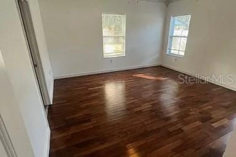 Villa ou maison à louer à Tampa, Floride: 4 chambres, 309.83 m2 № 2119411 - photo 5