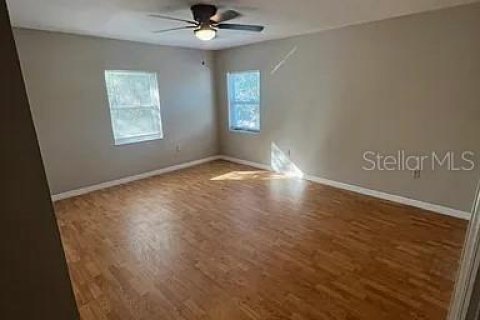 Villa ou maison à louer à Tampa, Floride: 4 chambres, 309.83 m2 № 2119411 - photo 4
