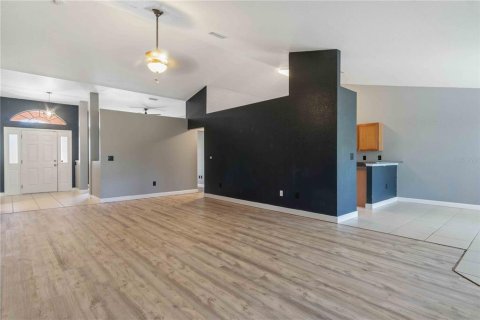 Villa ou maison à vendre à Punta Gorda, Floride: 4 chambres, 214.05 m2 № 2423971 - photo 12