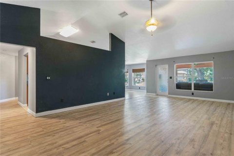 Villa ou maison à vendre à Punta Gorda, Floride: 4 chambres, 214.05 m2 № 2423971 - photo 13