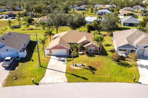 Villa ou maison à Punta Gorda, Floride 4 chambres, 214.05 m2 № 2423971