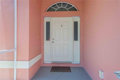 Villa ou maison à vendre à Punta Gorda, Floride: 4 chambres, 214.05 m2 № 2423971 - photo 5