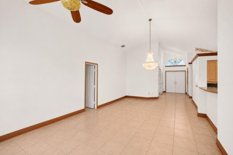 Купить виллу или дом в Бойнтон-Бич, Флорида 3 комнаты, 167.97м2, № 2085932 - фото 8