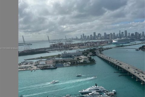 Купить кондоминиум в Майами, Флорида 2 спальни, 159.51м2, № 1969380 - фото 15