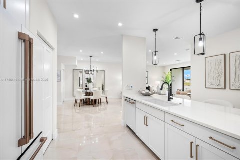 Touwnhouse à vendre à Fort Myers, Floride: 3 chambres, 205.22 m2 № 1937761 - photo 3