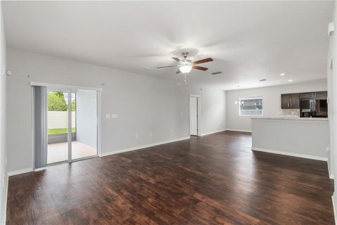Casa en venta en Haines City, Florida, 3 dormitorios, 143.26 m2 № 1760142 - foto 10