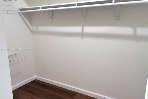 Copropriété à louer à North Miami, Floride: 1 chambre, 67.17 m2 № 1960016 - photo 11