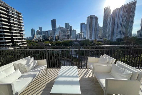 Condo in Miami, Florida, 2 bedrooms  № 1953715 - photo 3