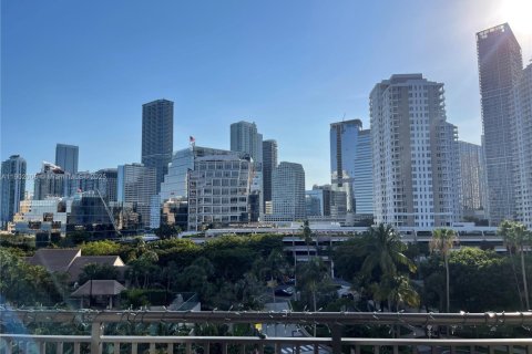 Condo in Miami, Florida, 2 bedrooms  № 1953715 - photo 2