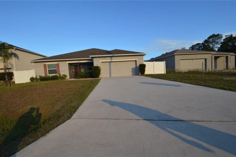 Villa ou maison à vendre à Kissimmee, Floride: 3 chambres, 172.98 m2 № 2136139 - photo 4