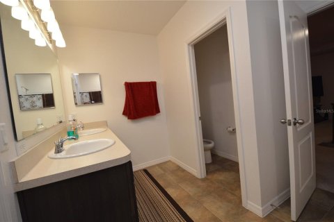 Villa ou maison à vendre à Kissimmee, Floride: 3 chambres, 172.98 m2 № 2136139 - photo 21