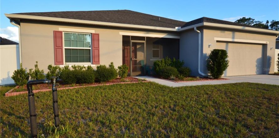 Villa ou maison à Kissimmee, Floride 3 chambres, 172.98 m2 № 2136139