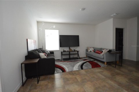 Villa ou maison à vendre à Kissimmee, Floride: 3 chambres, 172.98 m2 № 2136139 - photo 6