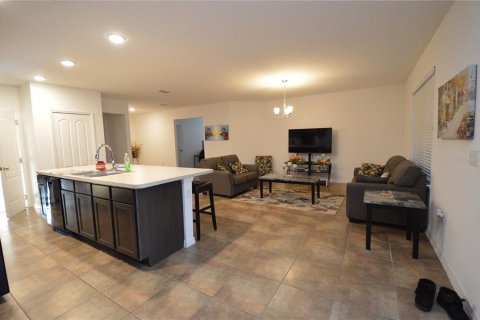 Villa ou maison à vendre à Kissimmee, Floride: 3 chambres, 172.98 m2 № 2136139 - photo 12
