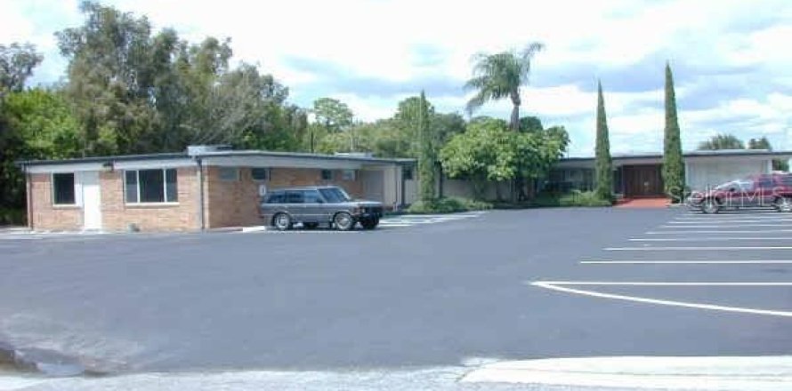 Immobilier commercial à Largo, Floride 260.13 m2 № 1759684