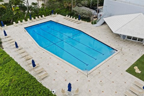 Купить кондоминиум в Ки-Бискейн, Флорида 3 спальни, 175.49м2, № 2025155 - фото 23