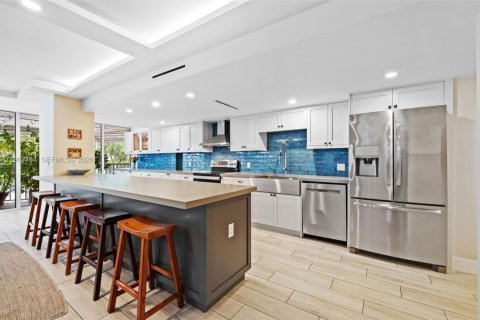 Купить кондоминиум в Ки-Бискейн, Флорида 3 спальни, 175.49м2, № 2025155 - фото 9