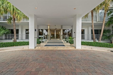 Купить кондоминиум в Ки-Бискейн, Флорида 3 спальни, 175.49м2, № 2025155 - фото 2