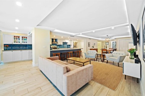 Купить кондоминиум в Ки-Бискейн, Флорида 3 спальни, 175.49м2, № 2025155 - фото 8