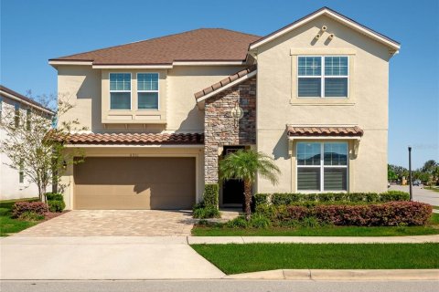 House in SOLARA RESORT in Kissimmee, Florida 9 bedrooms, 387.31 sq.m. № 1107267 - photo 1