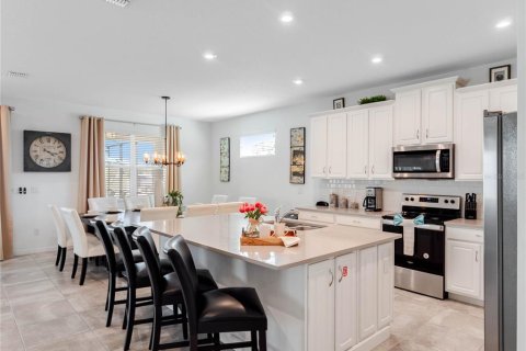 House in SOLARA RESORT in Kissimmee, Florida 9 bedrooms, 387.31 sq.m. № 1107267 - photo 13