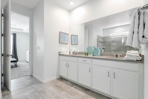 House in SOLARA RESORT in Kissimmee, Florida 9 bedrooms, 387.31 sq.m. № 1107267 - photo 8