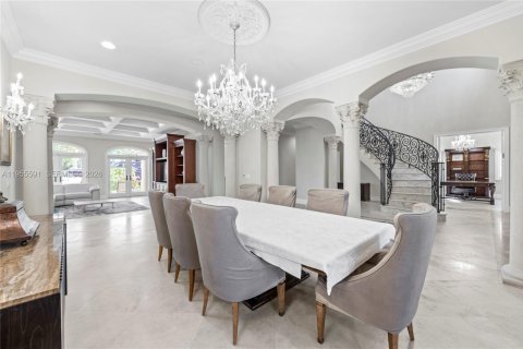 Casa en alquiler en Fort Lauderdale, Florida, 7 dormitorios, 542.36 m2 № 2011635 - foto 27