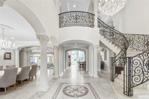 Casa en alquiler en Fort Lauderdale, Florida, 7 dormitorios, 542.36 m2 № 2011635 - foto 18
