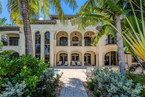 Casa en alquiler en Fort Lauderdale, Florida, 7 dormitorios, 542.36 m2 № 2011635 - foto 12