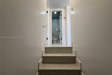 Купить таунхаус в Майами-Гарденс, Флорида 3 спальни, 98.29м2, № 1946278 - фото 10