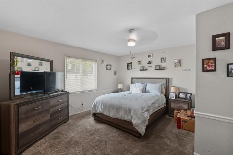 Casa en venta en Cape Coral, Florida, 4 dormitorios, 184.88 m2 № 1914348 - foto 7