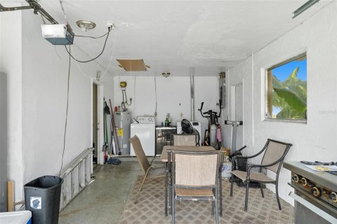 Casa en venta en Cape Coral, Florida, 4 dormitorios, 184.88 m2 № 1914348 - foto 19