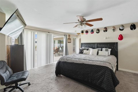 Casa en venta en Cape Coral, Florida, 4 dormitorios, 184.88 m2 № 1914348 - foto 13