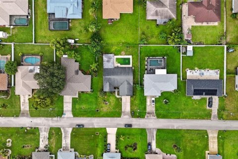 Casa en venta en Cape Coral, Florida, 4 dormitorios, 184.88 m2 № 1914348 - foto 24
