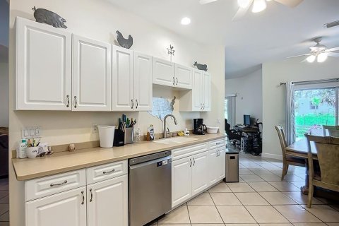 Villa ou maison à vendre à Rotonda, Floride: 3 chambres, 172.71 m2 № 1879598 - photo 16
