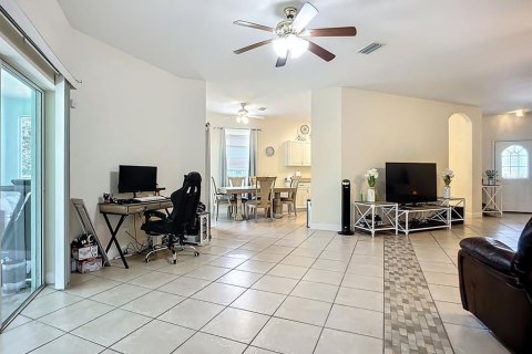 Villa ou maison à vendre à Rotonda, Floride: 3 chambres, 172.71 m2 № 1879598 - photo 12