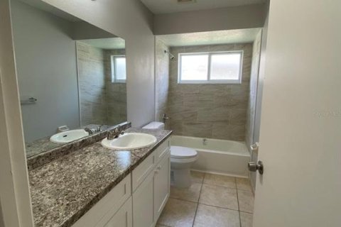 Casa en alquiler en Orlando, Florida, 3 dormitorios, 127.46 m2 № 2209818 - foto 12