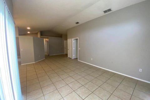 Casa en alquiler en Orlando, Florida, 3 dormitorios, 127.46 m2 № 2209818 - foto 6